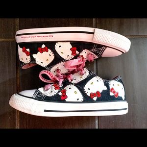 Kids Hello Kitty Converse